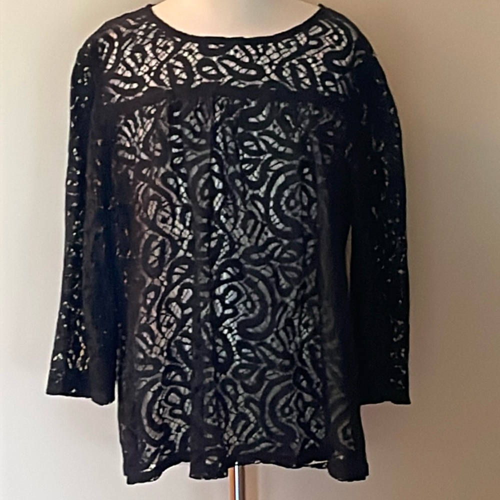 NWOT~Women’s Small Loft Navy Lace 3/4 Length Sleeve Scoop Neck Top